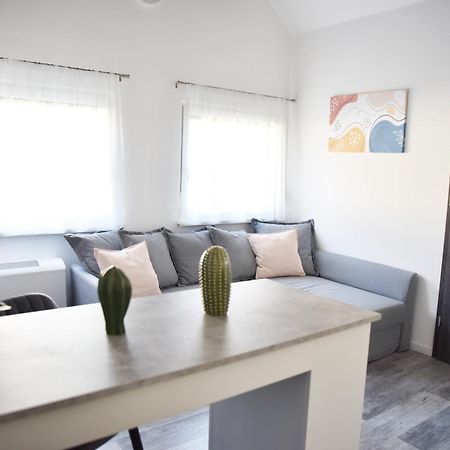 Roomstore Studio Apartments Eger Bagian luar foto