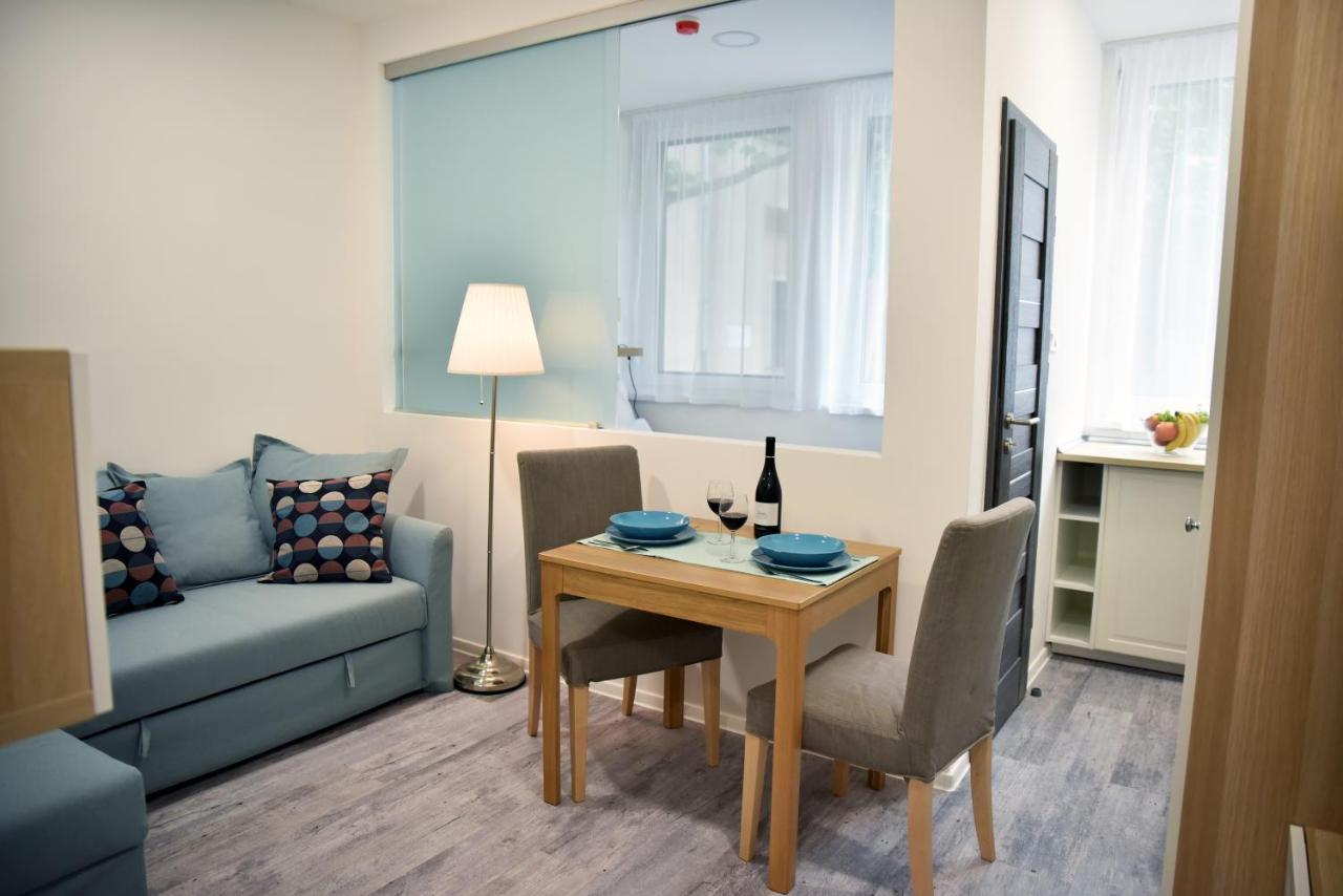 Roomstore Studio Apartments Eger Bagian luar foto