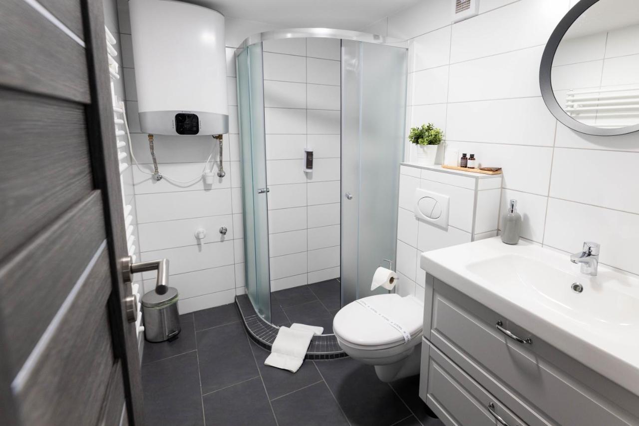 Roomstore Studio Apartments Eger Bagian luar foto