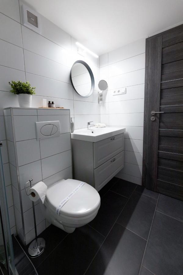 Roomstore Studio Apartments Eger Bagian luar foto