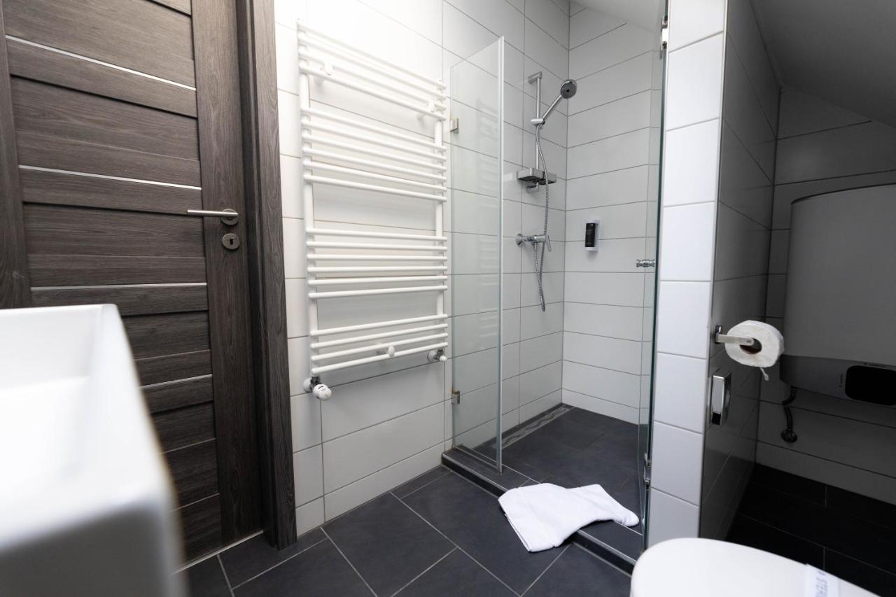 Roomstore Studio Apartments Eger Bagian luar foto