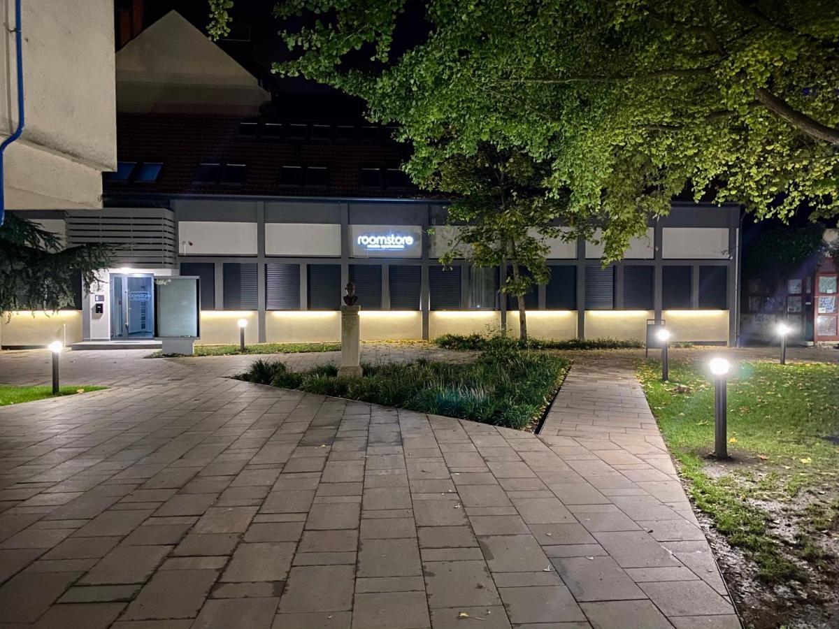 Roomstore Studio Apartments Eger Bagian luar foto